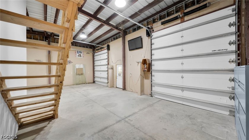 Rare Opportunity with Exceptional Space and Endless - photo 22