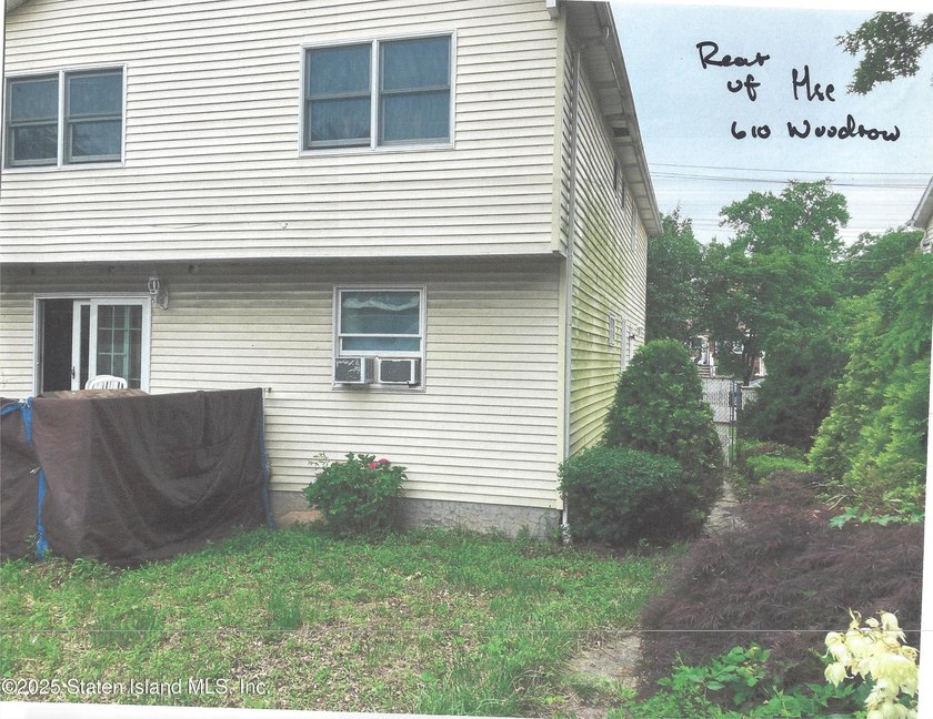 Large 2 family with basement, large yard and in-ground pool - photo 8