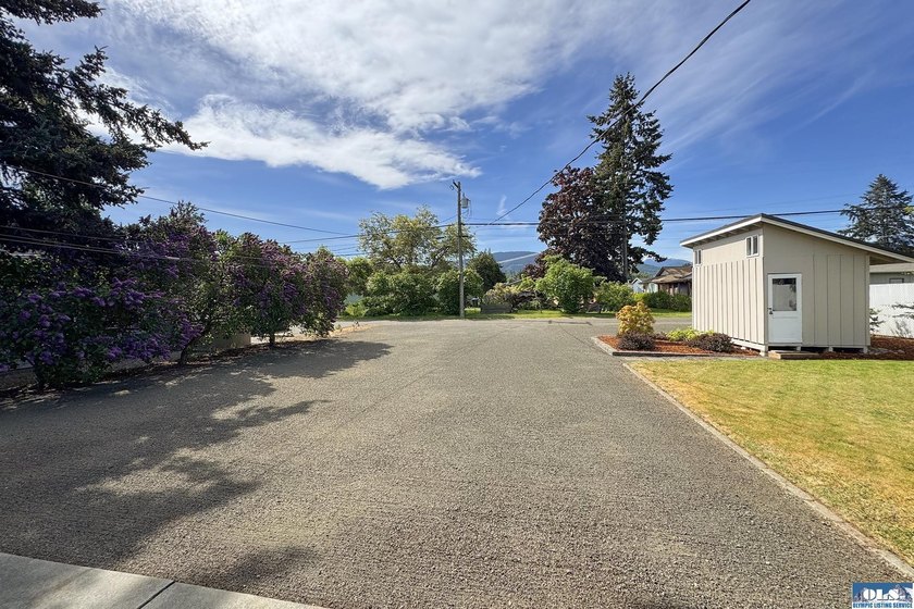 Commercial? Residential? Investment? The choice is yours - photo 41