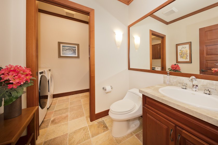 Within the Villages at Mauna Lani, this upgraded residence - photo 17