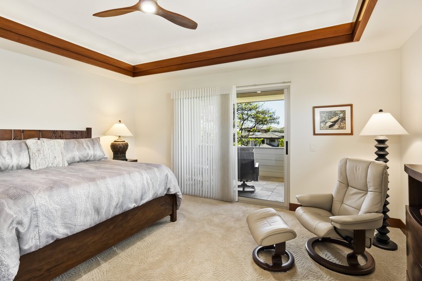 Within the Villages at Mauna Lani, this upgraded residence - photo 19