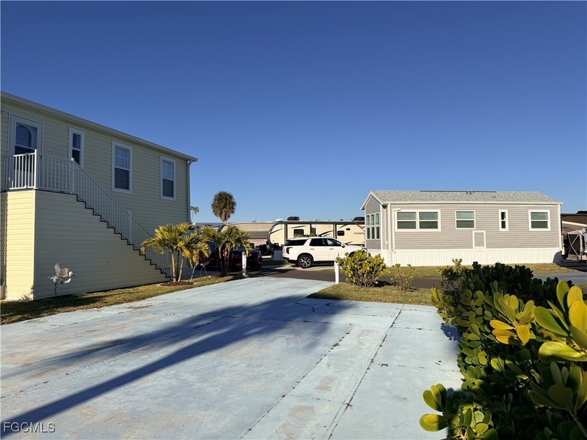 Experience the best of Southwest Florida living at Palmetto - photo 3