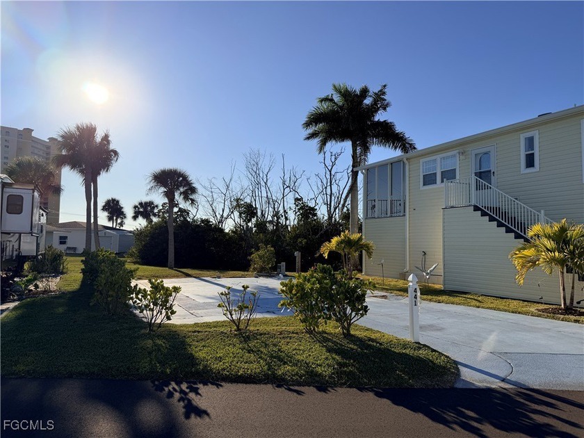Experience the best of Southwest Florida living at Palmetto - photo 8