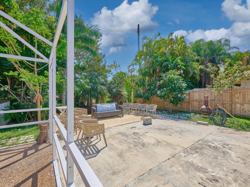 Imagine coming home to your own backyard canal, picking fresh - photo 9