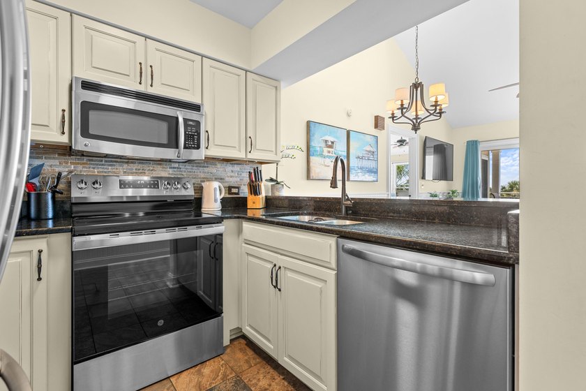 Enjoy the best of Seabrook Island living in this beautifully - photo 17
