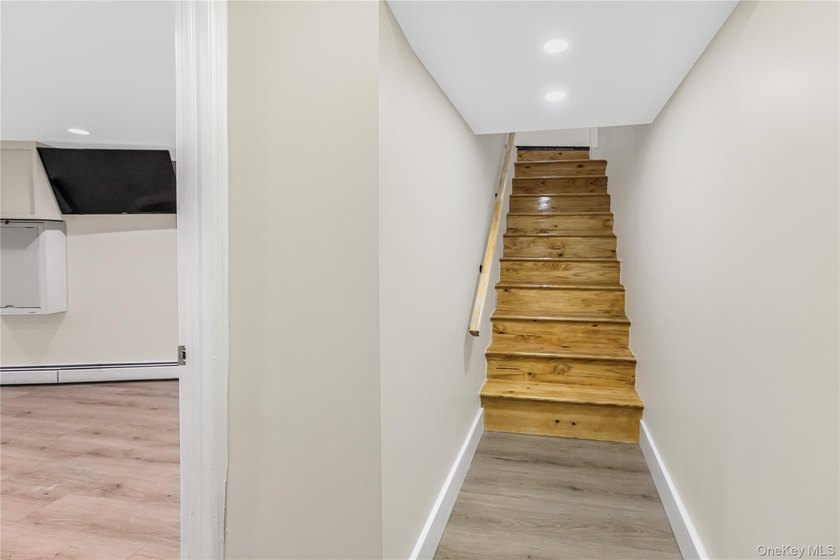 Move right into this beautifully renovated single-family home - photo 17