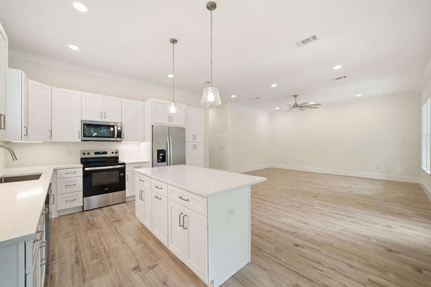 Welcome to 179 S 4th Street, a thoughtfully designed new - photo 8