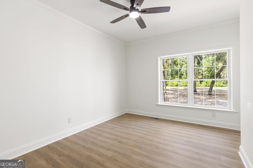 Renovated 5BR Estate on 1.2 Acres with 2,400 sq ft Shop - - photo 22
