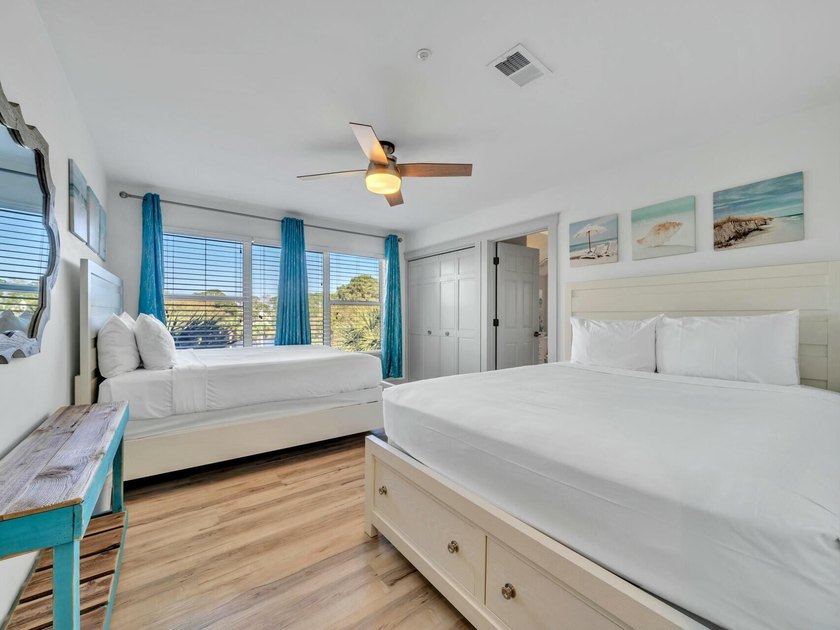 This TOTALLY renovated unit is a must see for anyone looking for - photo 23