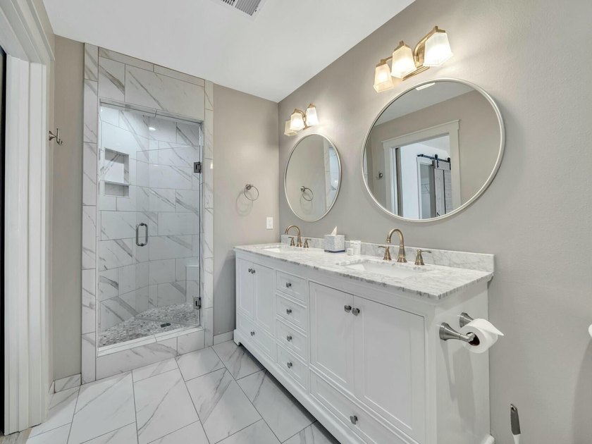 This TOTALLY renovated unit is a must see for anyone looking for - photo 25