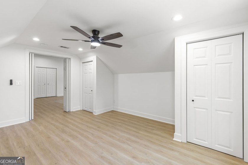 Renovated 5BR Estate on 1.2 Acres with 2,400 sq ft Shop - - photo 29