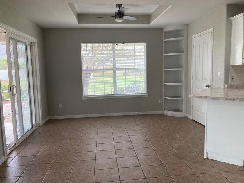 Schedule your tour of this open concept, well maintained &amp; - photo 6