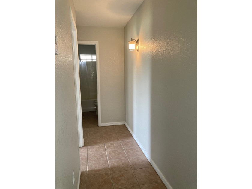 Schedule your tour of this open concept, well maintained &amp; - photo 9