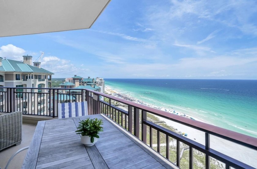 Welcome to your front-row seat to the Emerald Coast. Perched on - photo 8