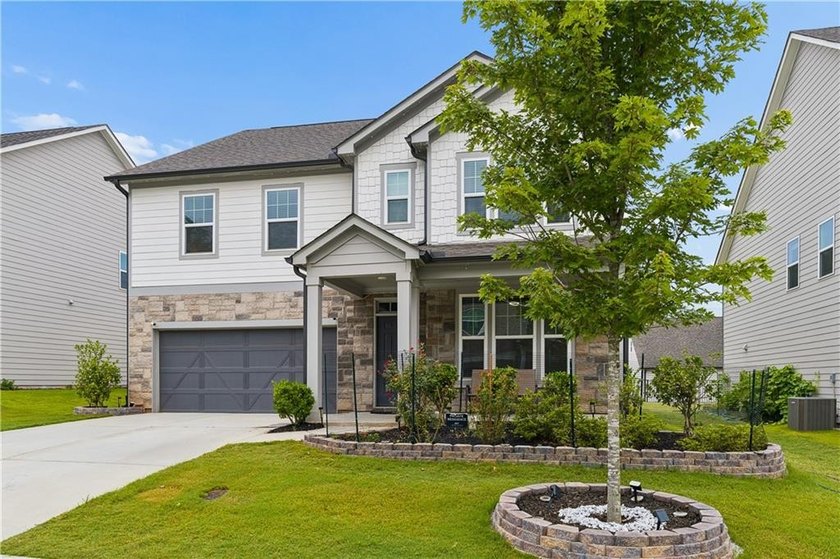 MAKE THIS GORGEOUS HOME YOURS this summer. East Facing ! With - photo 2