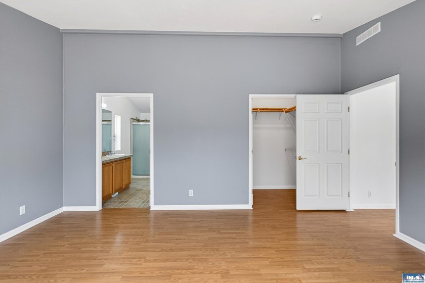 You need to see this in person - affordable, super clean - photo 22