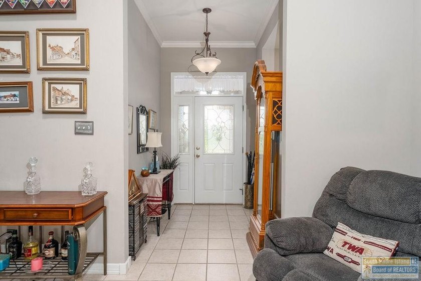 Enjoy peaceful golf course living in this well-maintained - photo 2