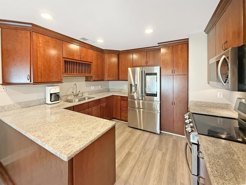 Wake up to breathtaking unobstructed views of the Winyah Bay - photo 15