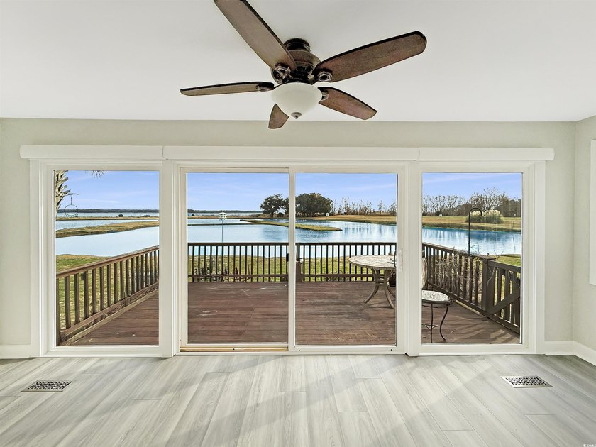 Wake up to breathtaking unobstructed views of the Winyah Bay - photo 21