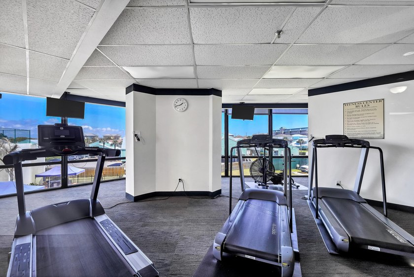 This bright and fresh 2-bedroom Gulf-front unit has been - photo 27