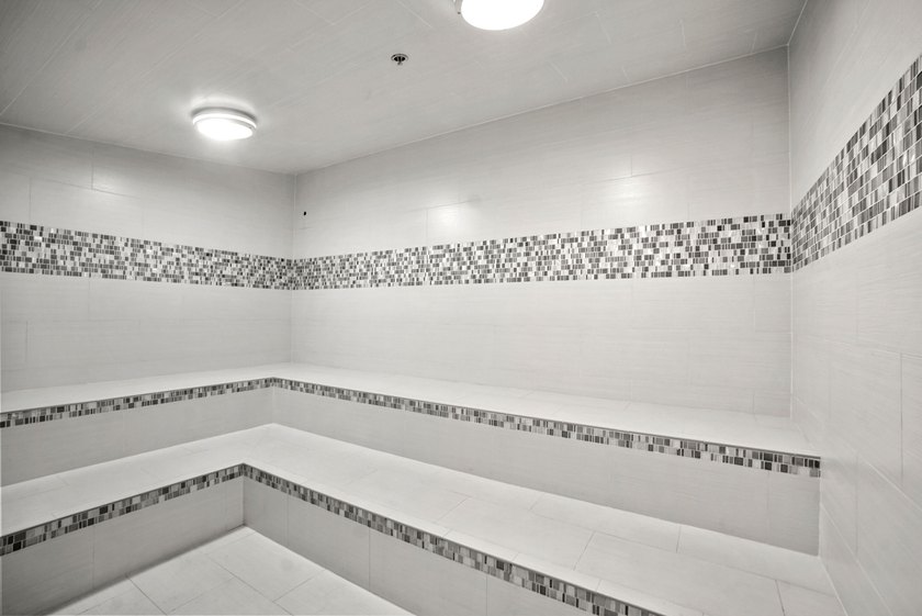 Fabulous Two-Story Boutique Loft Experience this exquisite - photo 28