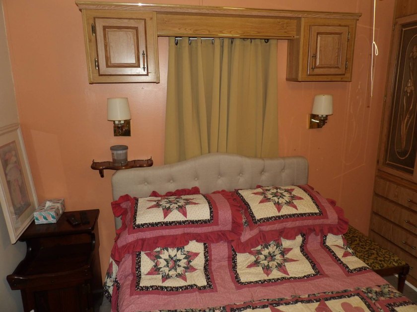 This cozy and partially furnished, 12 X 33 1 BR 1 BA home with - photo 30