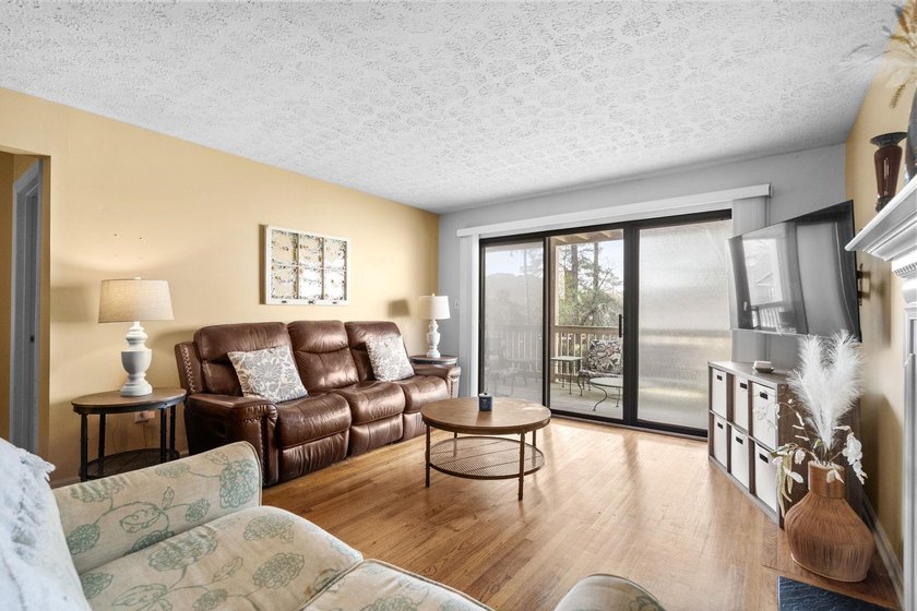 Pond View - 1st Floor - Fully Furnished Opportunity meets - photo 6