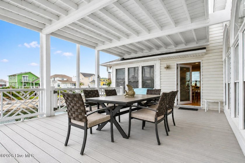 Wake up to ocean breezes and end your days with glowing coastal - photo 15