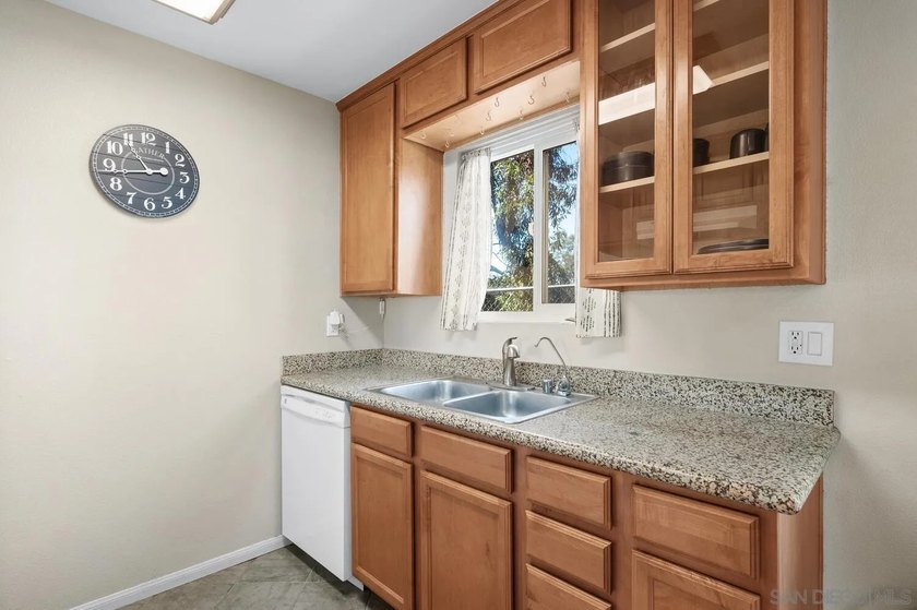 Discover ground-floor convenience in this serene 1-bedroom - photo 8