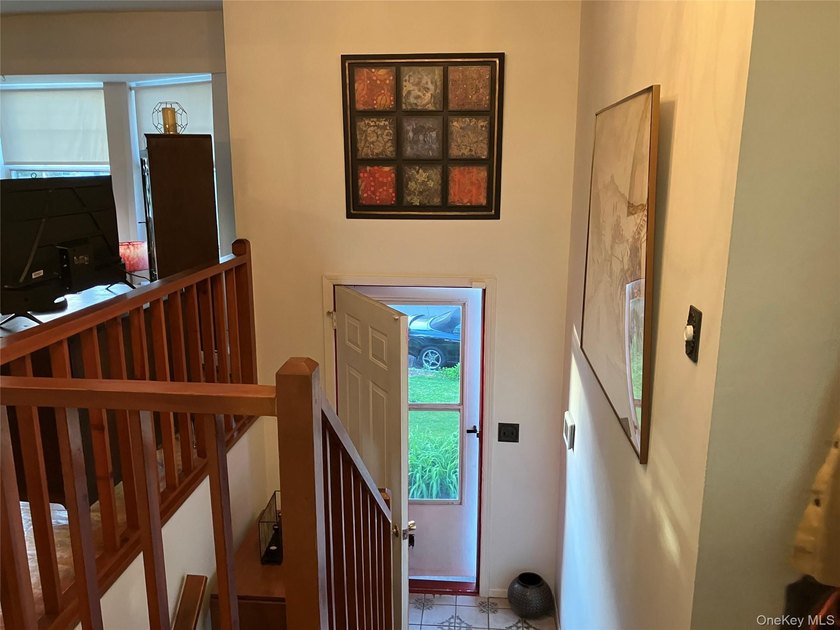 Presenting a premier buying opportunity in Glen Cove. This - photo 7