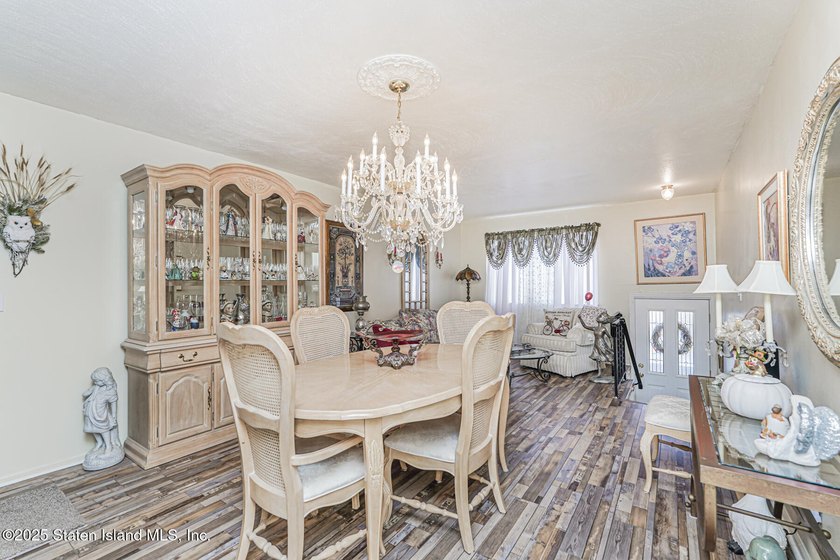 Welcome to 516 Medina Street, a beautiful attached single family - photo 5