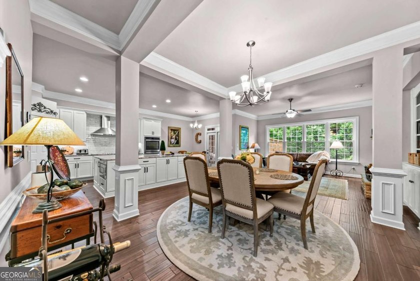 FEE SIMPLE townhome in MINT CONDITION offering one of the - photo 5