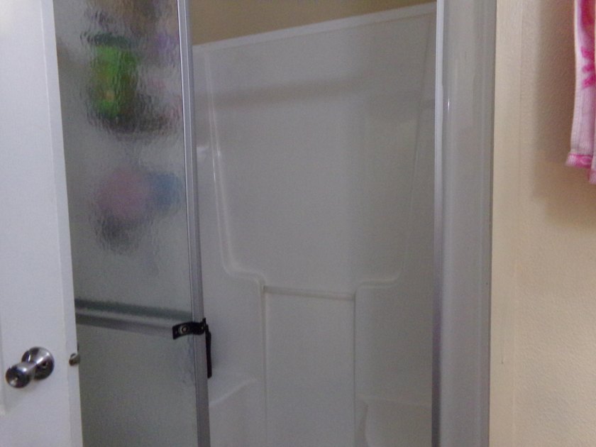 Motivated seller! 2018 Beauty-move-in ready and worry free! This - photo 16