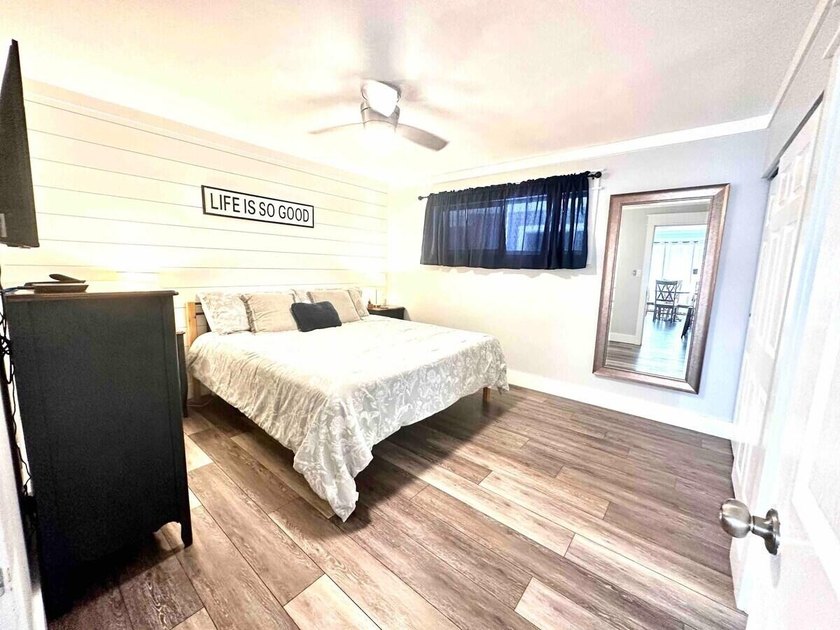 Welcome to Copper Cay -- a stylish coastal retreat in the heart - photo 7