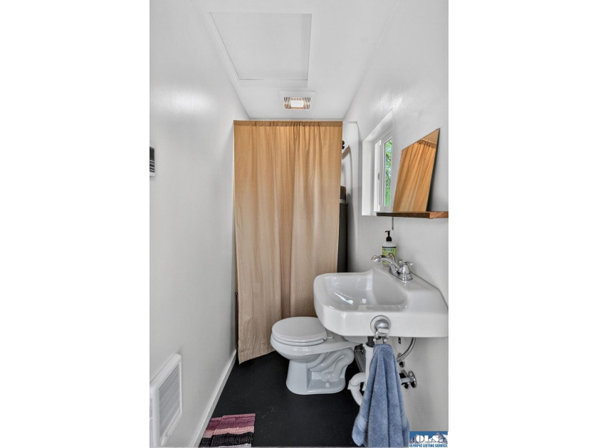 Creekside Property with Multiple Utilities &amp; Improvements. Rare - photo 33