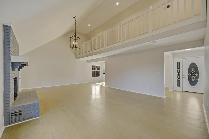 Perfectly situated in the heart of West Destin, this updated - photo 3