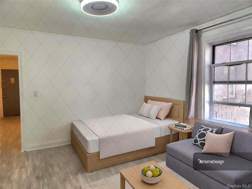 Bright, Large Studio with Renovated Kitchen and Bath and New - photo 4