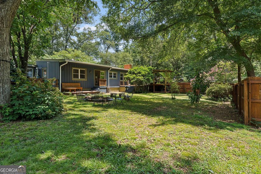 Located in sought-after East Lake, within the coveted 1st-tier - photo 4