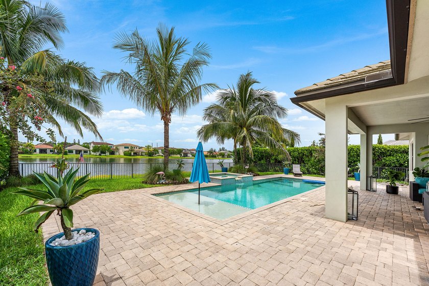 Why wait to build? This stunning 2019 estate home in highly - photo 36