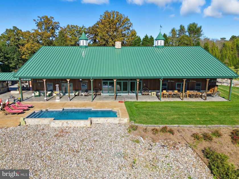 Charlottesville Area Lodge - Guesthouse - Barndominium Winery - photo 18