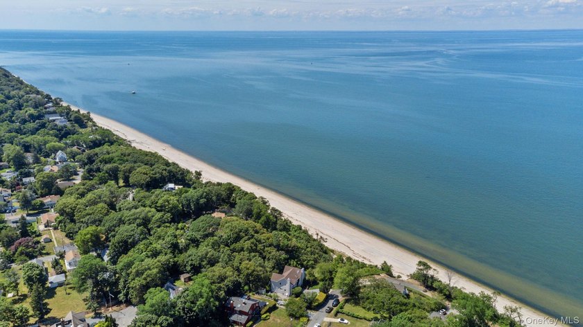 Panoramic views of the Long Island Sound, breathtaking sunsets - photo 27