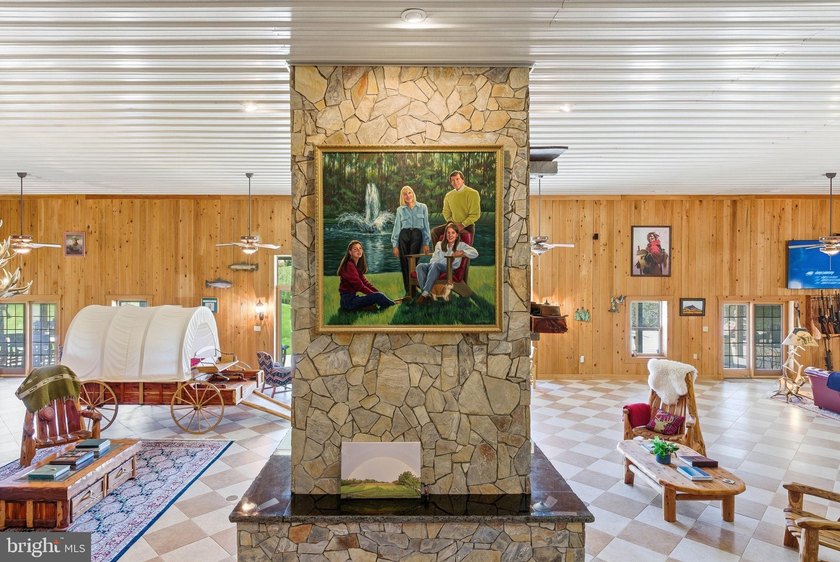 Charlottesville Area Lodge - Guesthouse - Barndominium Winery - photo 34