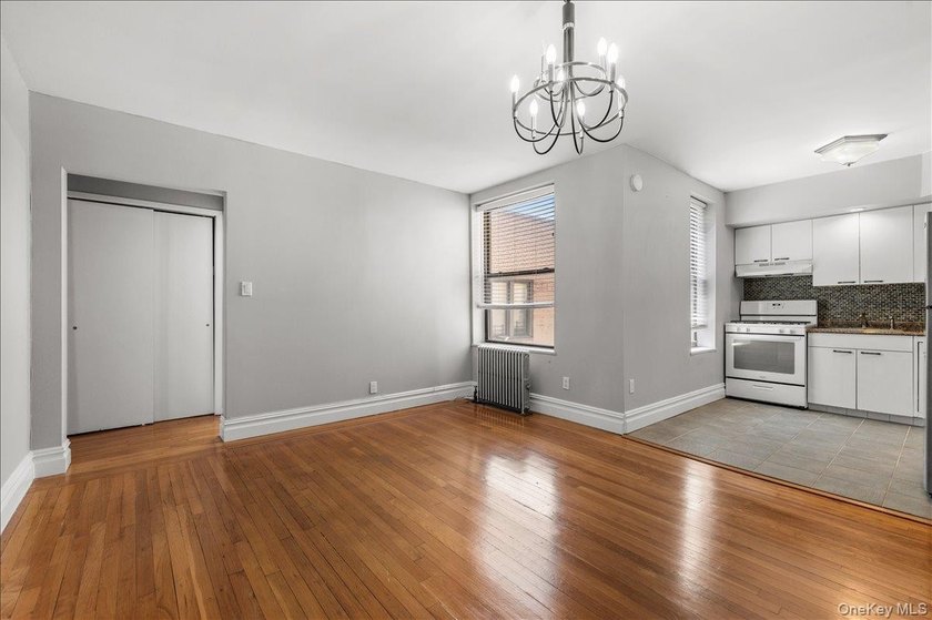 Welcome to this bright and spacious 1-bedroom co-op located on - photo 9