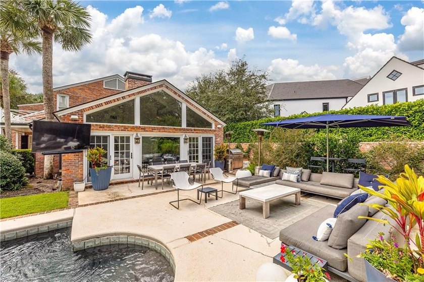 2nd home from the Ocean!!!A Charming Sea Island Cottage is - photo 44