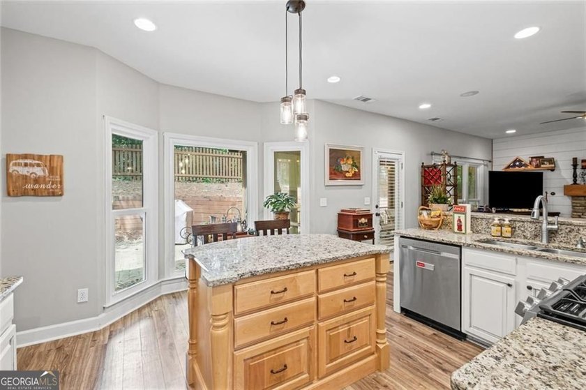 Welcome home to this stunning, move-in-ready 4-bedroom beauty - photo 15