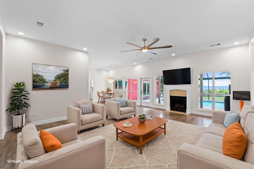 Waterfront multigenerational dream home on half an acre, all on - photo 7