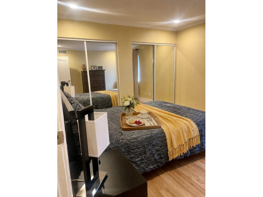 Beautifully remodeled 2-bedroom, 1 bath condo in sought after - photo 9