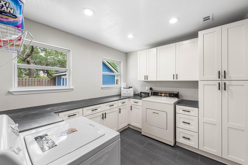 Beautifully renovated home tucked away on a quiet cul-de-sac in - photo 9