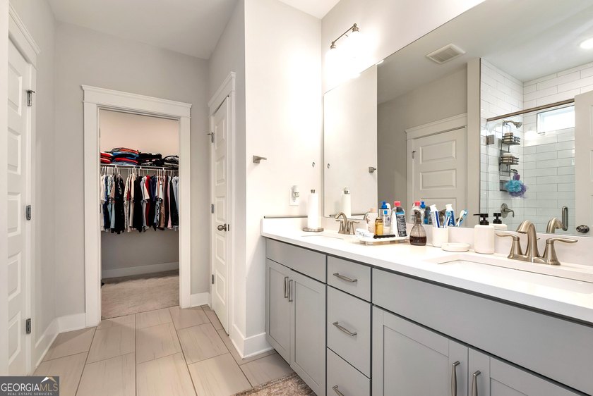 Welcome home to this stunning 5-bedroom, 3-bath home in the - photo 17
