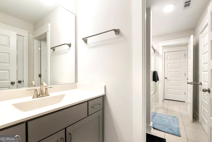 Welcome home to this stunning 5-bedroom, 3-bath home in the - photo 33